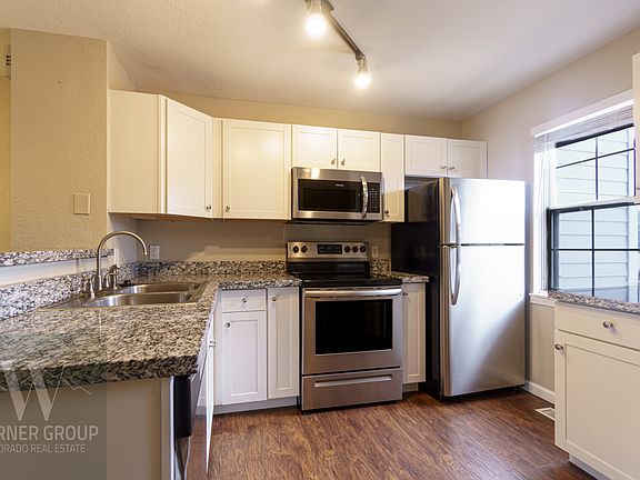 5th image of 4030 Baytown Dr