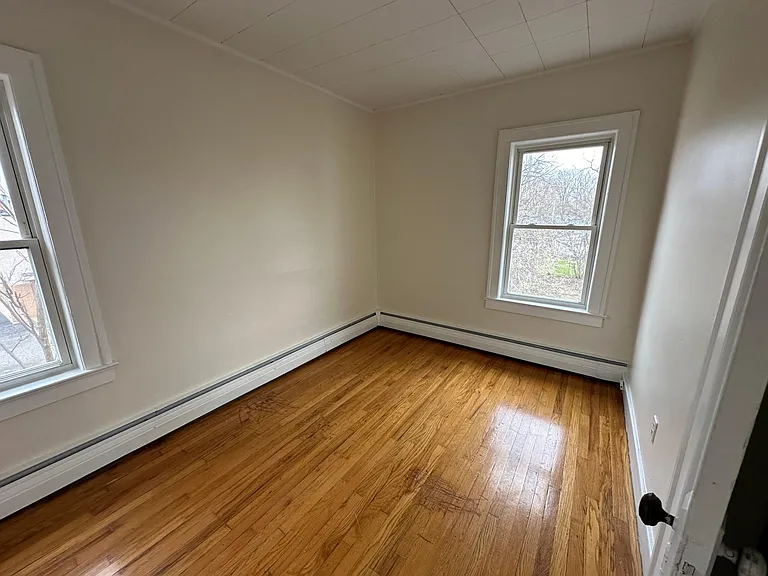 158 Mark Ave — Photo 5