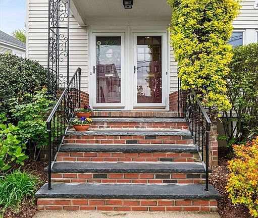 4th image of 3 Preston Rd #1