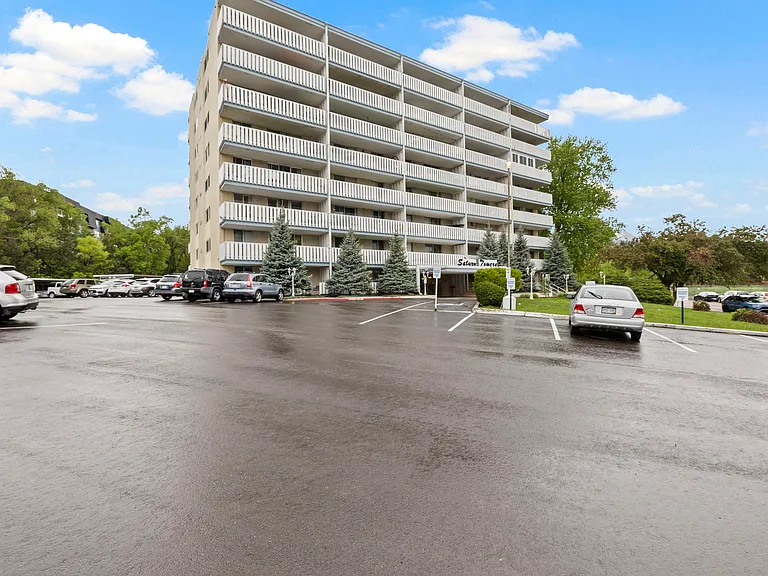 900 Saturn Dr #807 — Photo 3