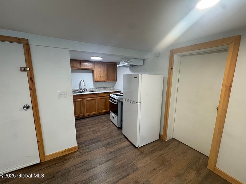 5th image of 6 Arlington Street