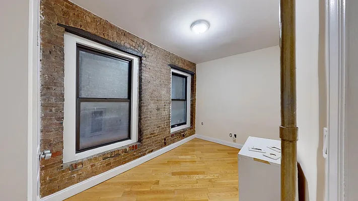 Rented by Bond New York | media 42