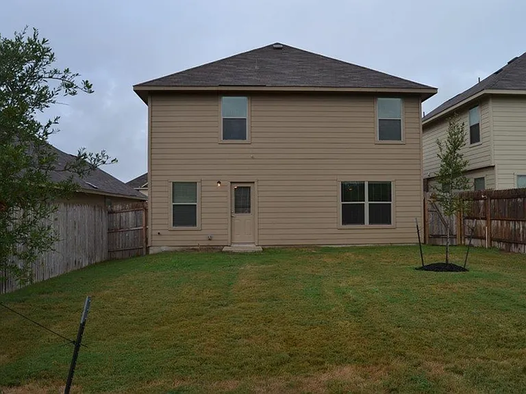 7610 Cypress Vine — Photo 5