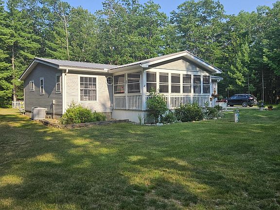 3rd image of 6847 Chippewa Trl