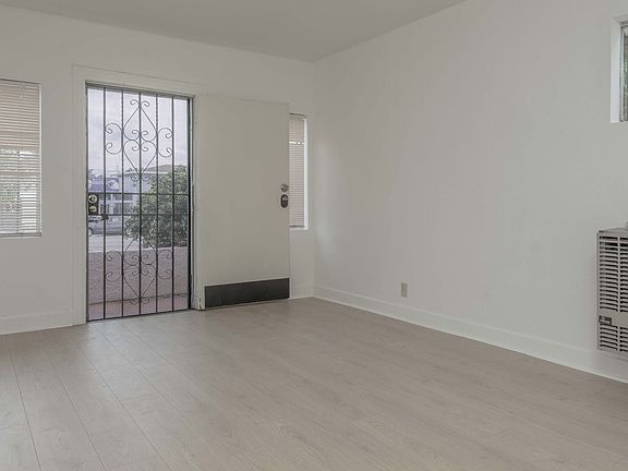 4th image of 6613 Crenshaw Blvd #6615