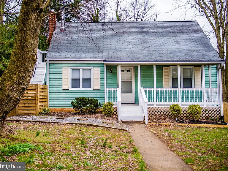 521 Warren Rd #2 — Photo 2