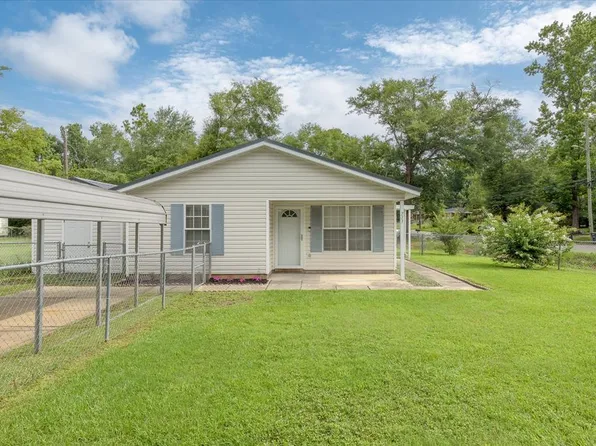 711 Dutch St, Dothan, AL 36301