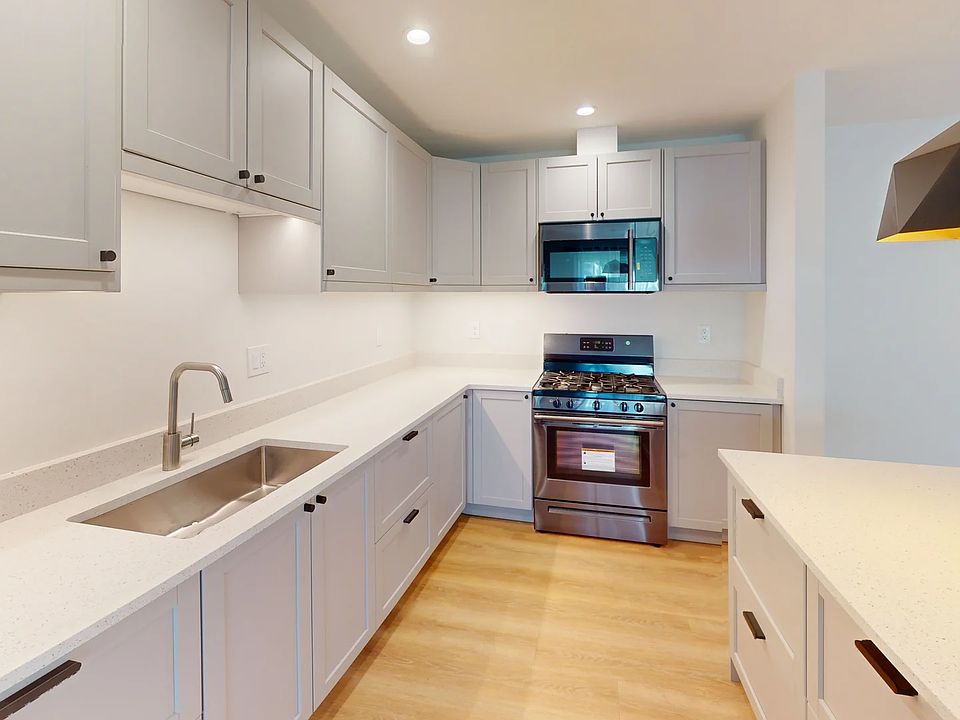 Kitchen and Island
