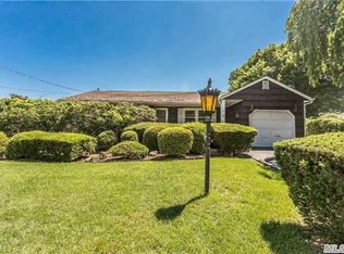 21 Totten Ave, Deer Park, NY 11729