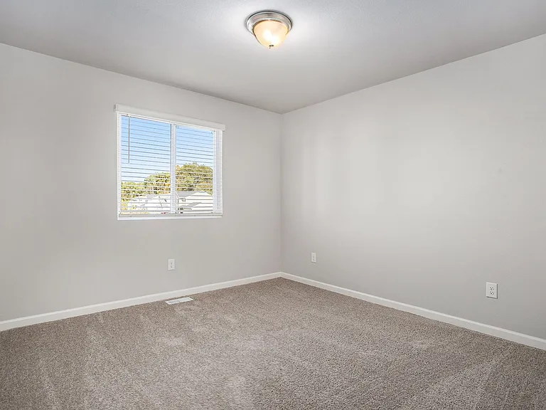 8222 Crestbrook Ct — Photo 12