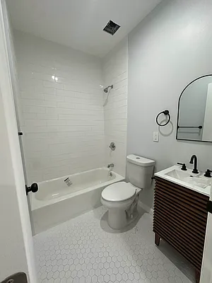 Rented by R New York | media 27