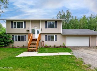 10000 E Strand Dr, Palmer, AK 99645