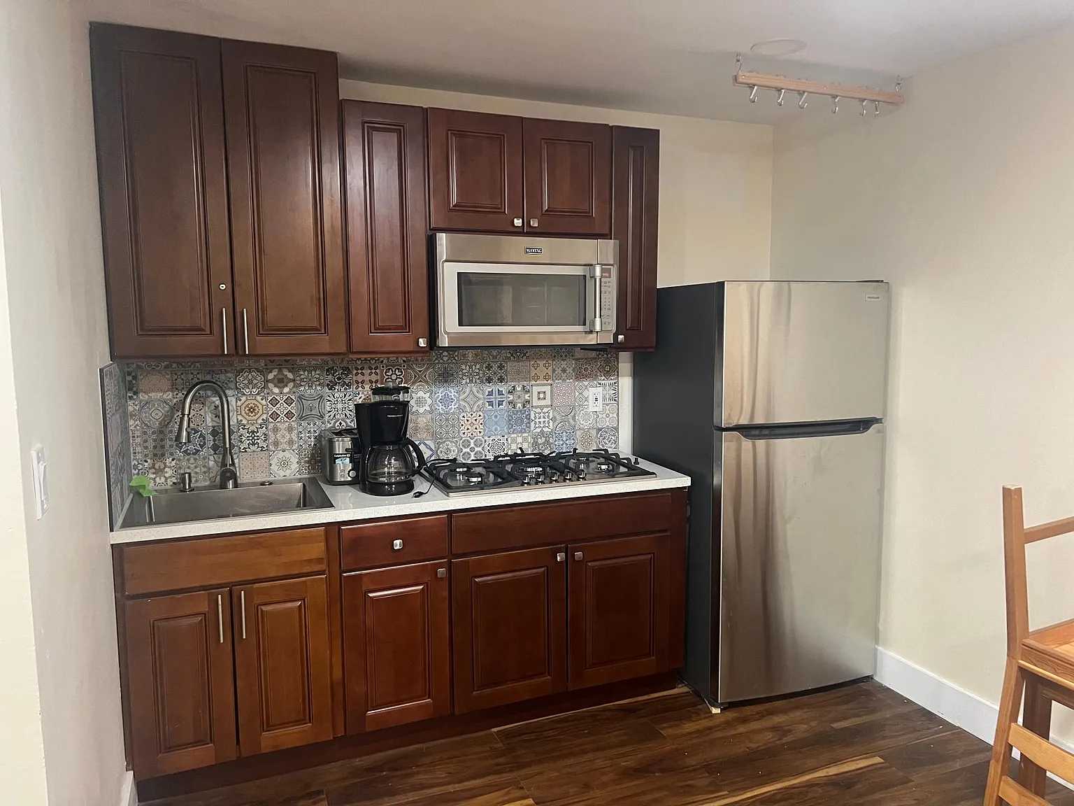 266 N Grass Valley Rd — Photo 3