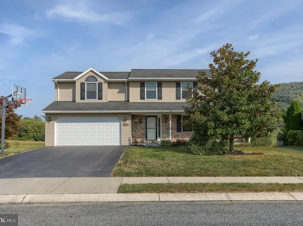 69 Edgemont Ln #L-0532, Newmanstown, PA 17073