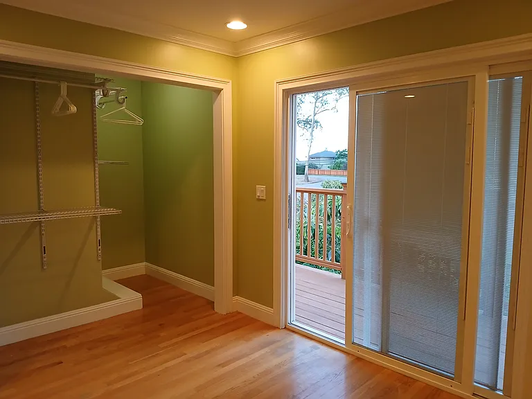 421 Columbus St — Photo 21