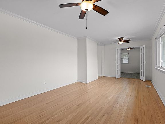 5th image of 6010 Ridgeview Cir