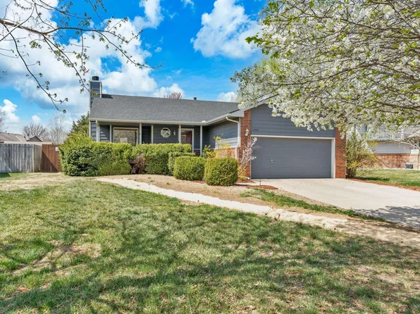 1743 N Basswood Ct, Andover, KS 67002