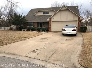 8826 E 91st Pl S, Tulsa, OK 74133