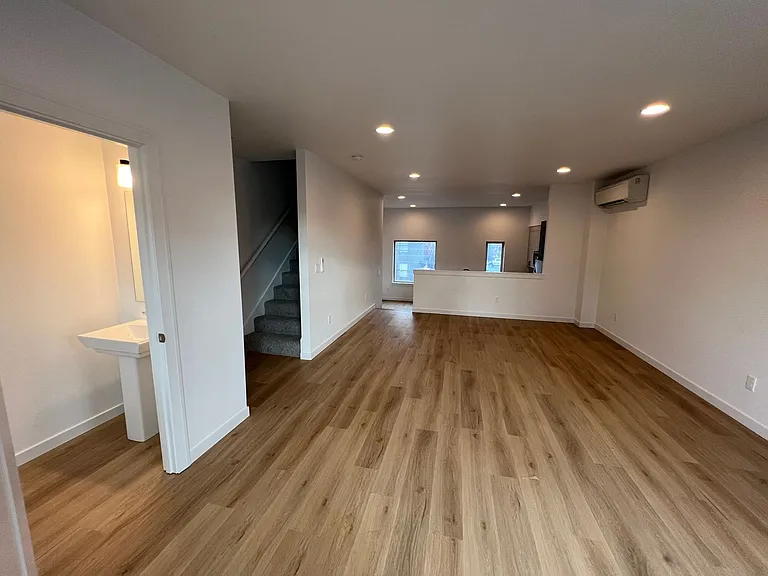 30515 SW Magnolia Ave — Photo 36