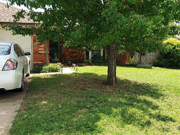 3rd image of 2336 Appleway St