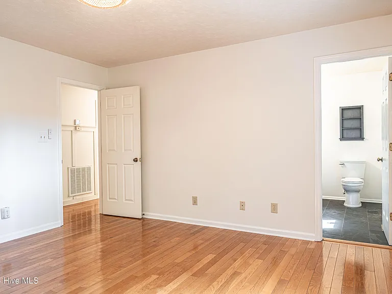 2 Sassafras Ln — Photo 35