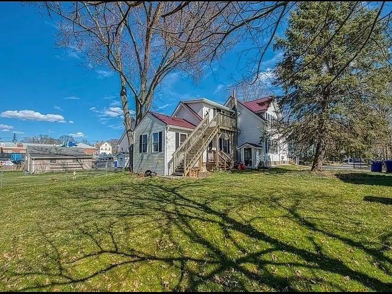13 Charles St #2 — Photo 13