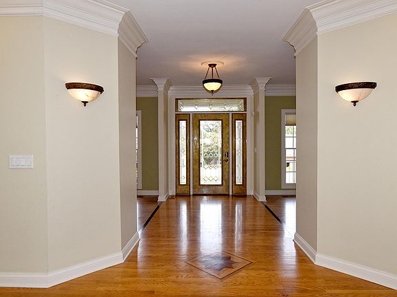2nd image of 7355 Parkridge Dr