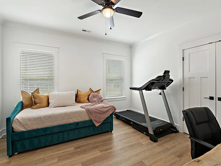 4700 Bisbee Dr — Photo 55
