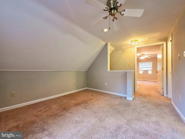 2419 Fairhaven Ave — Photo 19