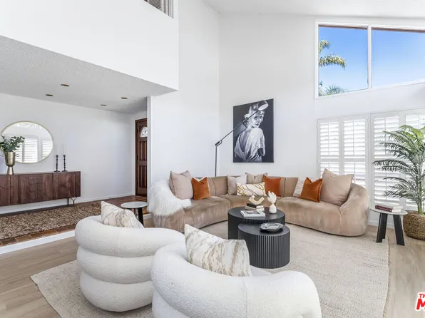 10200 Autumn Leaf Cir, Los Angeles, CA 90077