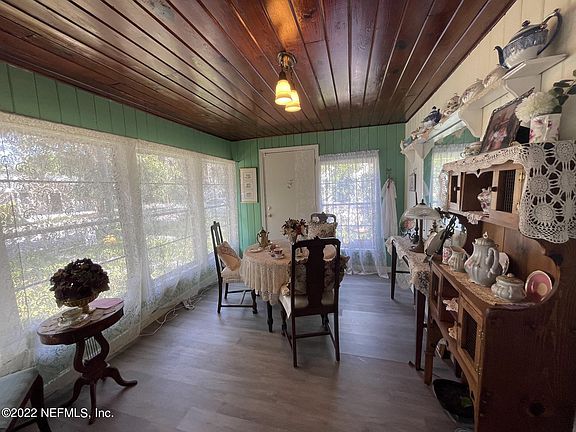 4th image of 1907 McDower Ln