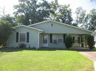 3615 Cecil Dr, Beaumont, TX 77706