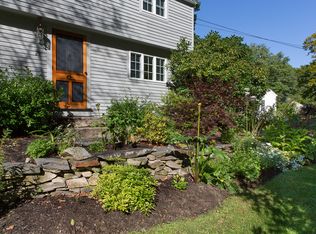 21 Woodcrest Rd, Cape Elizabeth, ME 04107