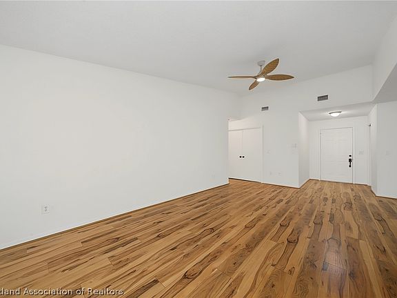 5th image of 4200 Ramiro St