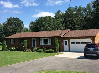 9133 Transit Rd, Stafford, NY 14143