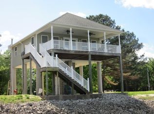 452 Gumdale Cv, Decaturville, TN 38329