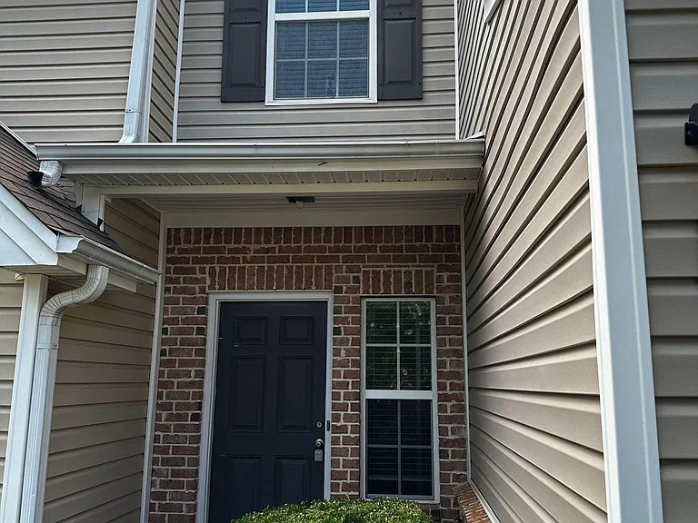 381 Weatherstone Pl — Photo 2