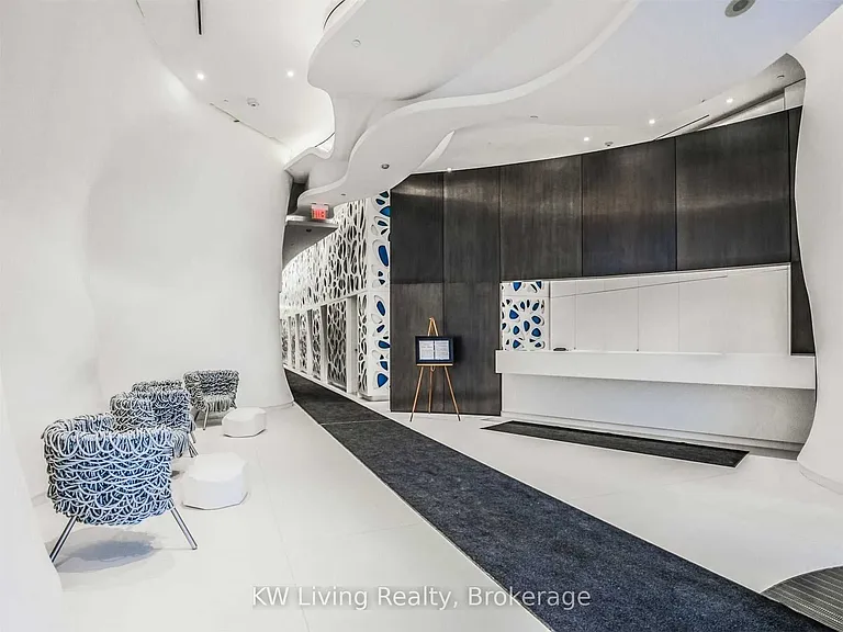 1 Bloor St E #2606 — Photo 4