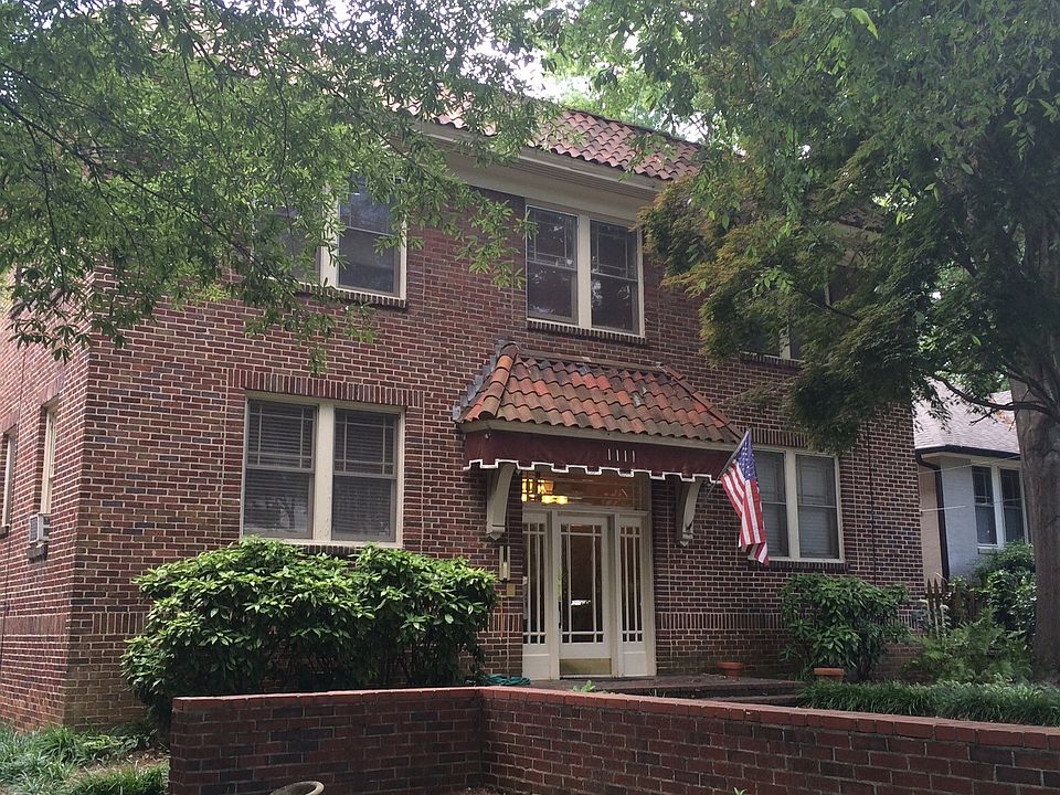 2nd image of 1111 Briarcliff Pl NE APT 7