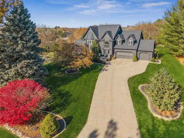 4205 Quail Ct, West Des Moines, IA 50265