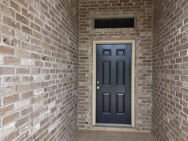 1906 Treasure Oaks Dr — Photo 13