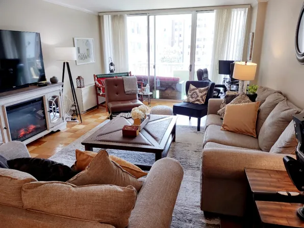 3001 Veazey Ter NW APT 923, Washington, DC 20008