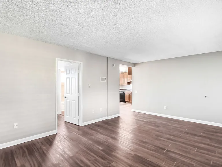 1436 Seventh St — Photo 12