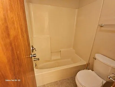 606 Krystal Ln — Photo 8