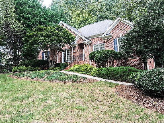 4985 Shady Maple Lane