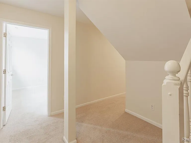 159 Allenhurst Ave — Photo 26