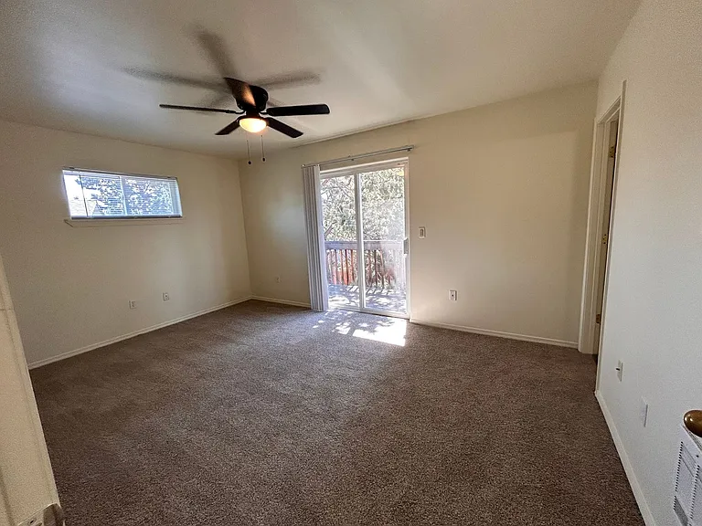 2965 NE Worthington Ct #1 — Photo 12