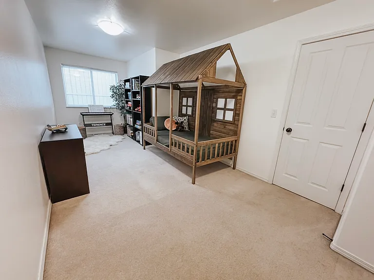6725 Queens View Cir — Photo 28