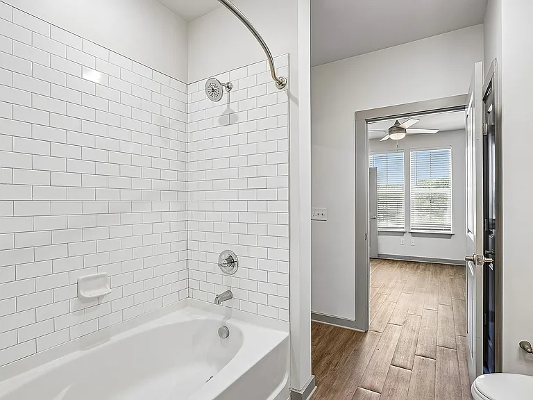Ashley - Bathroom