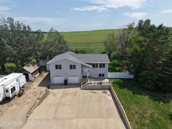 2329 S Main Ave, Dickinson, ND 58601